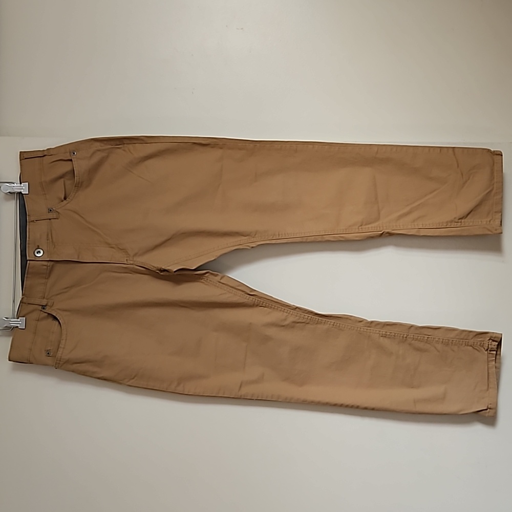 Denali slim pants camel size 36 X 30
